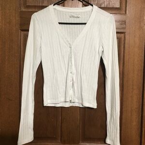 Abercrombie & Fitch small v neck button down cropped sweater